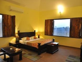 Courtyard House Otel Kānha Dış mekan fotoğraf